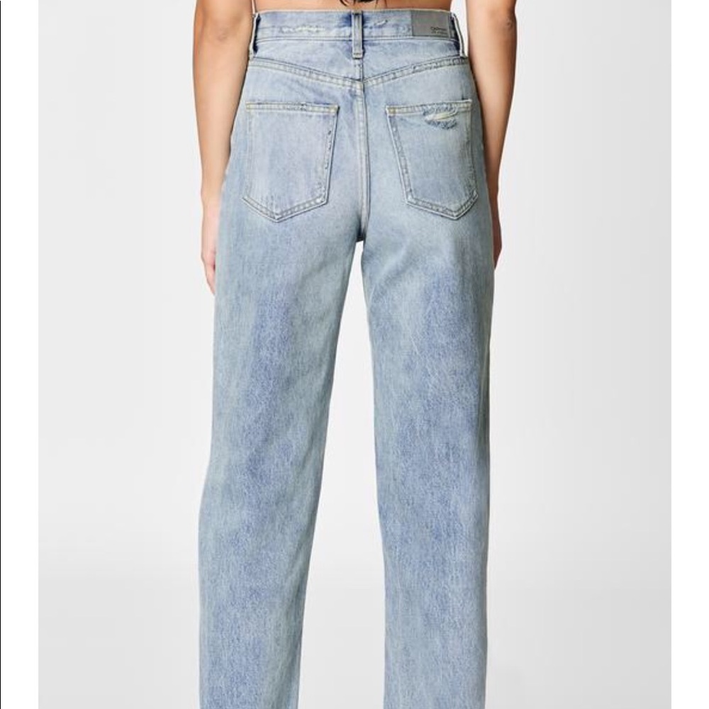 Cute high wasted blue denim jeans with rips - Picture 3 of 4